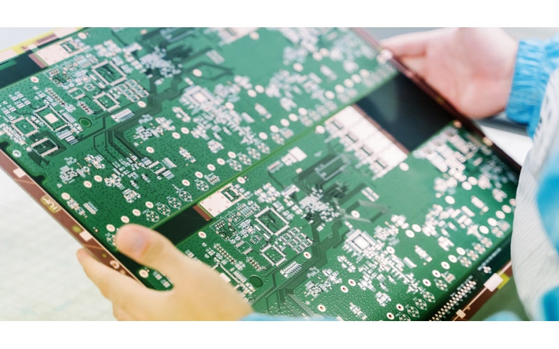 電子工程師如何擺放PCB元器件？10條技巧經(jīng)驗