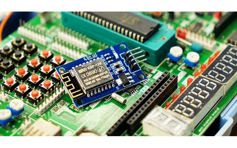 哪些行業(yè)需要pcba加工？