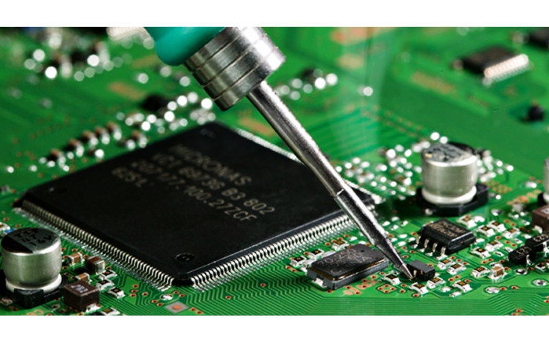 PCBA組裝中的材料選擇：焊料、PCB和封裝材料