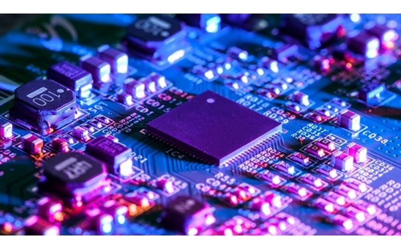 洞察未來發(fā)展趨勢：PCBA行業(yè)的機(jī)遇與挑戰(zhàn)